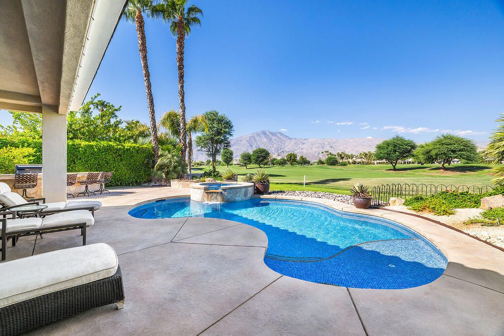 56825 Mountain, La Quinta, CA 92253