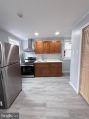 273 W YORK ST, Philadelphia, PA 19133