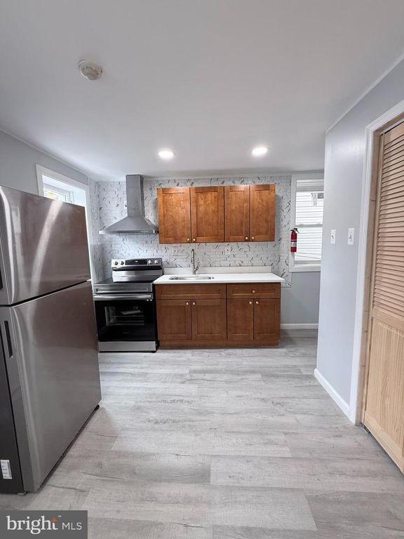 273 W YORK ST, Philadelphia, PA 19133