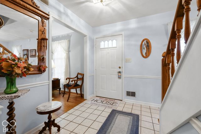 4238 S Carrie Drive, New Palestine, IN 46163