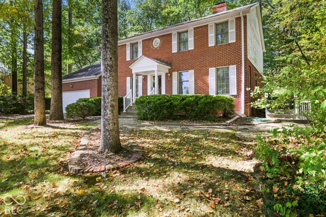 4238 S Carrie Drive, New Palestine, IN 46163
