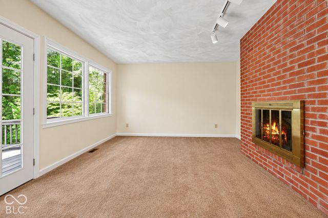 4238 S Carrie Drive, New Palestine, IN 46163