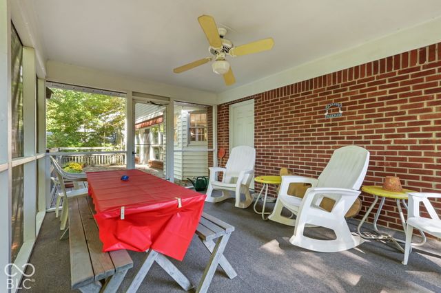 4238 S Carrie Drive, New Palestine, IN 46163