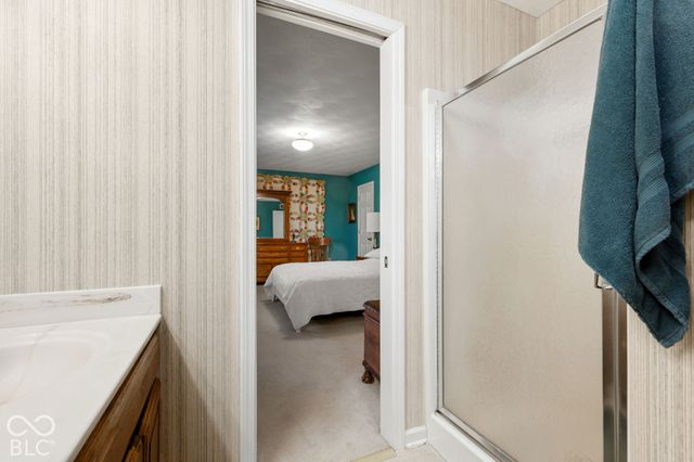 4238 S Carrie Drive, New Palestine, IN 46163