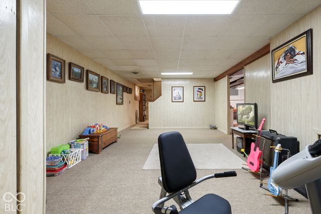4238 S Carrie Drive, New Palestine, IN 46163
