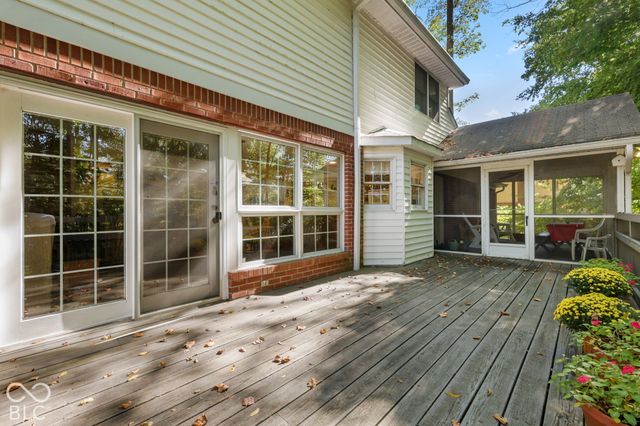 4238 S Carrie Drive, New Palestine, IN 46163