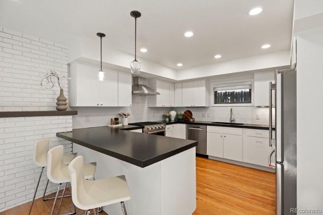738 N Corona Street B, Denver, CO 80218