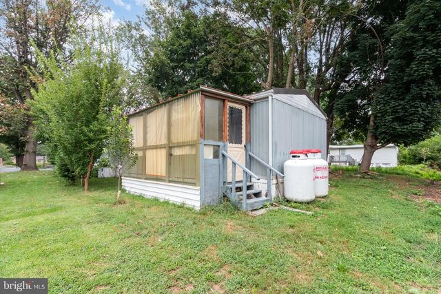 110 SHIPPENSBURG MOBILE EST, Shippensburg, PA 17257