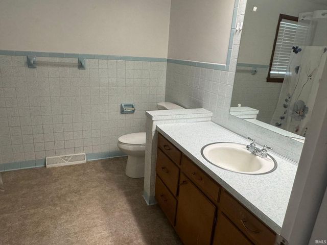 1475 Gregory Lane, Jasper, IN 47546