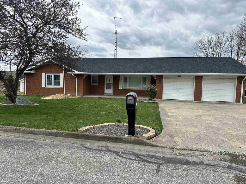 1475 Gregory Lane, Jasper, IN 47546
