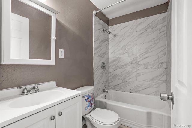 2375 CABOT Street, Detroit, MI 48209