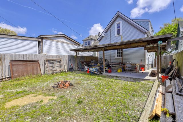 2375 CABOT Street, Detroit, MI 48209