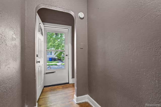 2375 CABOT Street, Detroit, MI 48209