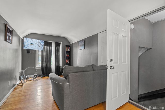 2375 CABOT Street, Detroit, MI 48209