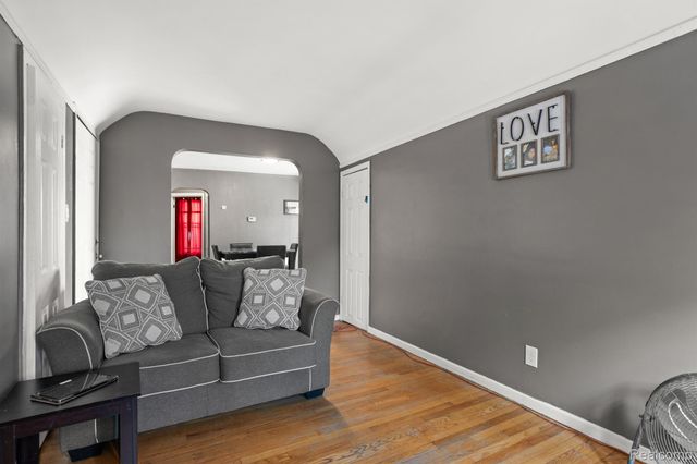 2375 CABOT Street, Detroit, MI 48209