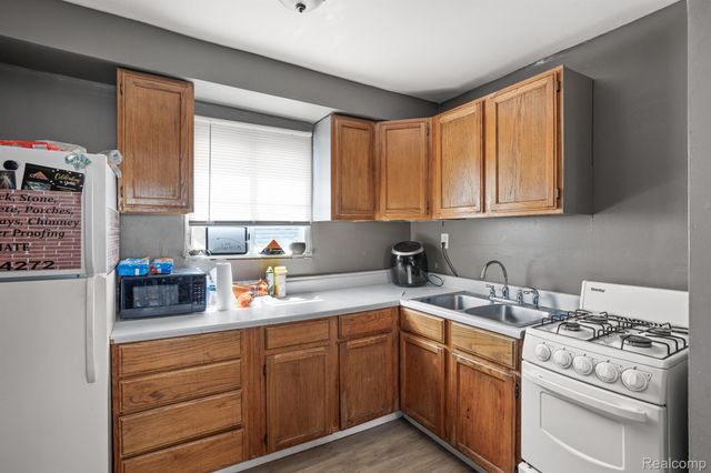 2375 CABOT Street, Detroit, MI 48209