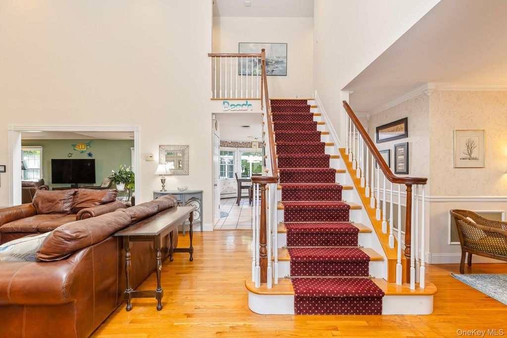 220 St. James Avenue N, Saint James, NY 11780 — photo 3