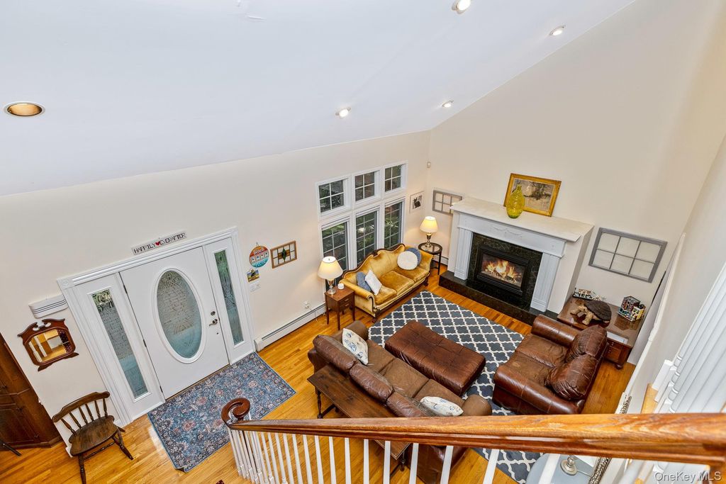 220 St. James Avenue N, Saint James, NY 11780 — photo 4