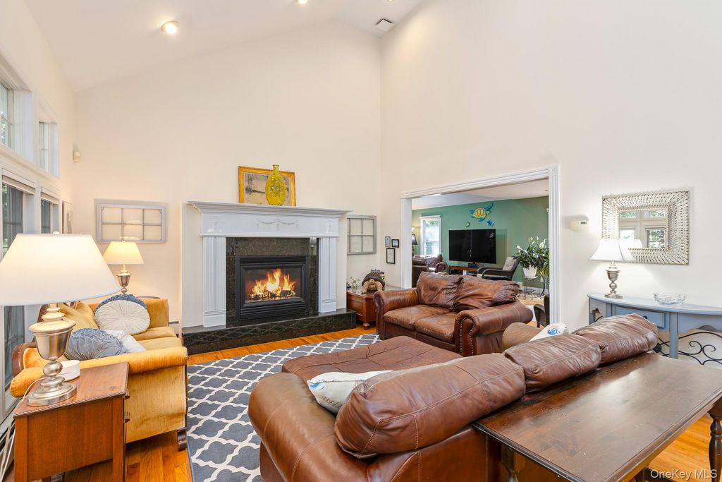 220 St. James Avenue N, Saint James, NY 11780 — photo 5