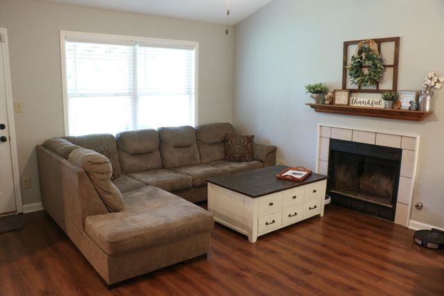 204 Stonehaven Drive, Nicholasville, KY 40356