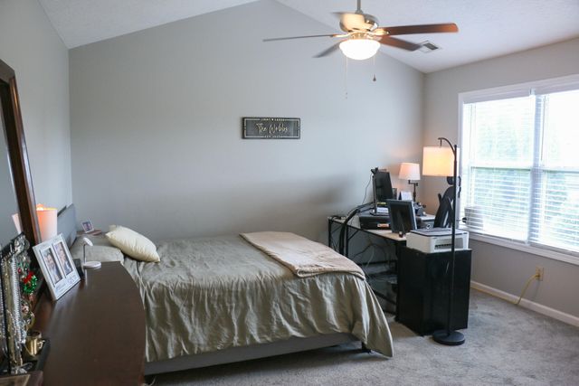 204 Stonehaven Drive, Nicholasville, KY 40356