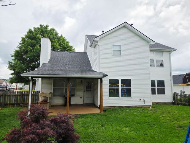 204 Stonehaven Drive, Nicholasville, KY 40356