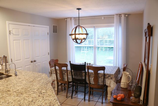 204 Stonehaven Drive, Nicholasville, KY 40356