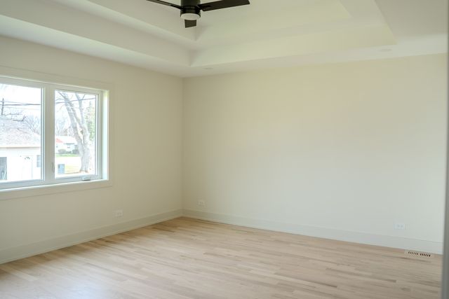 8041 S 85TH Court, Justice, IL 60458