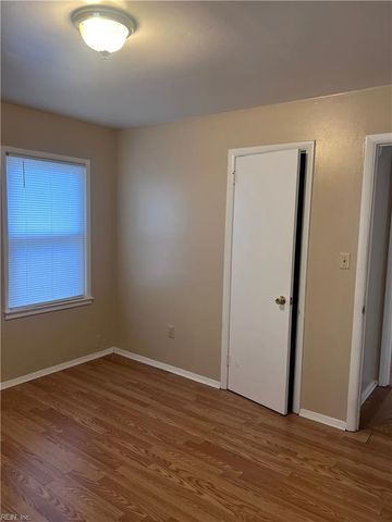 130 South AVE, Newport News, VA 23601