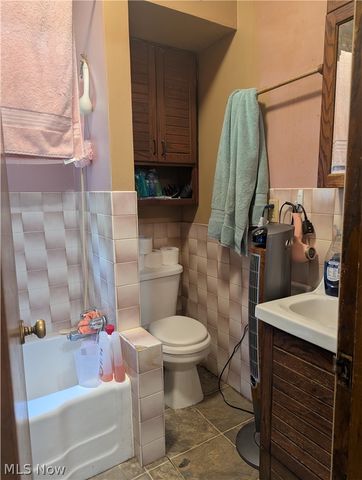 5403 Jefferson Avenue, Ashtabula, OH 44004