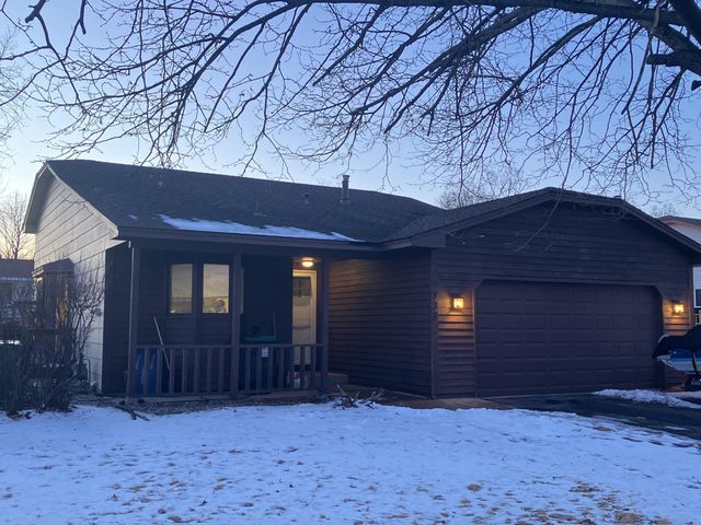 9733 Thomas Avenue N, Brooklyn Park, MN 55444