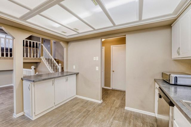 9733 Thomas Avenue N, Brooklyn Park, MN 55444