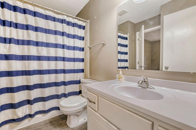 9733 Thomas Avenue N, Brooklyn Park, MN 55444