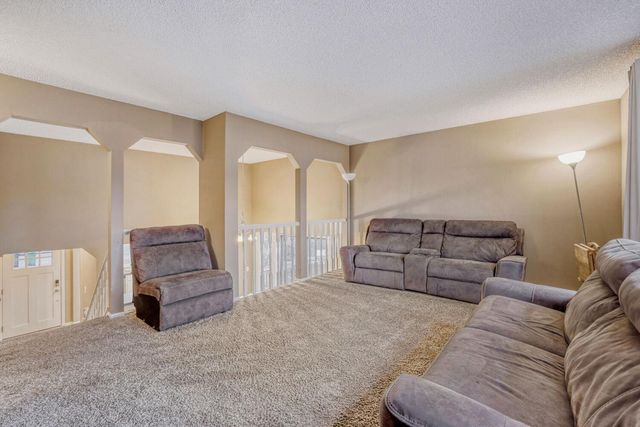 9733 Thomas Avenue N, Brooklyn Park, MN 55444