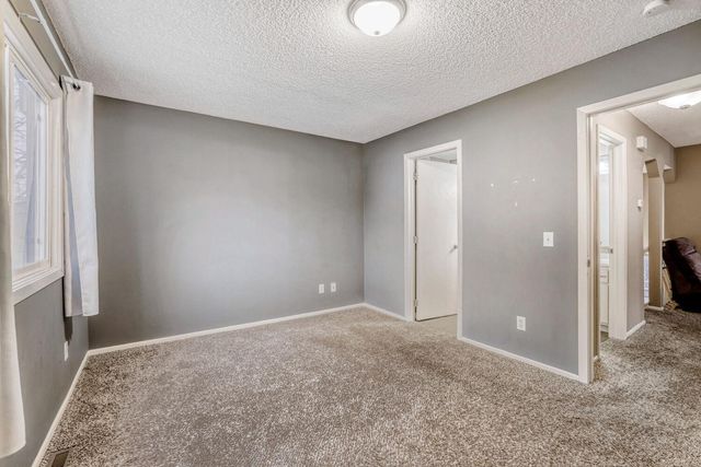 9733 Thomas Avenue N, Brooklyn Park, MN 55444