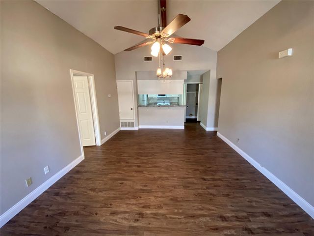 1013 Hyridge ST, Round Rock, TX 78664