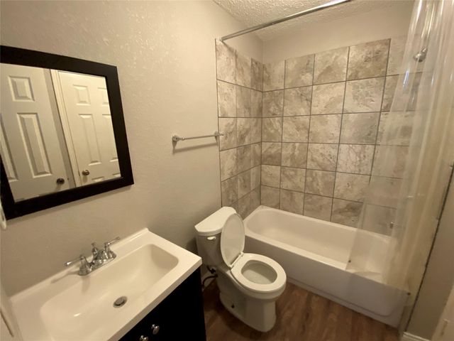 1013 Hyridge ST, Round Rock, TX 78664