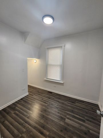 1735 N Latrobe Avenue, Chicago, IL 60639