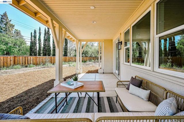 102 Providence Place, Pleasant Hill, CA 94523