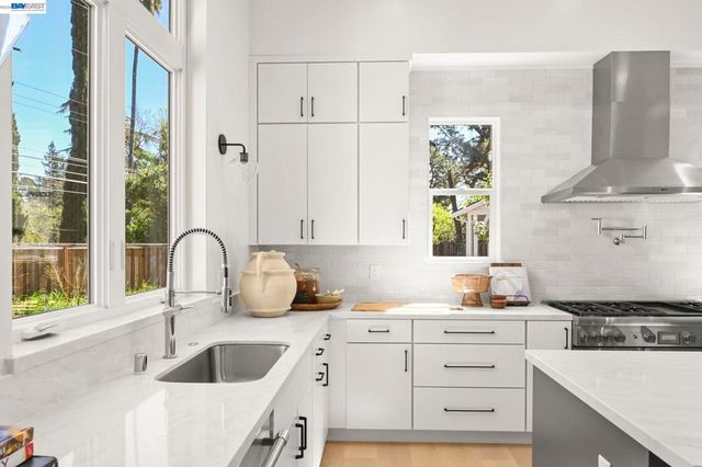 102 Providence Place, Pleasant Hill, CA 94523