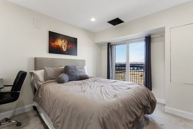 133 Commander Shea Blvd 407, Quincy, MA 02171