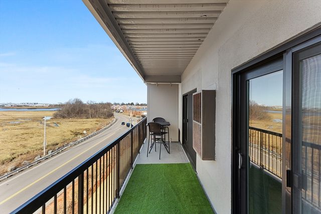 133 Commander Shea Blvd 407, Quincy, MA 02171