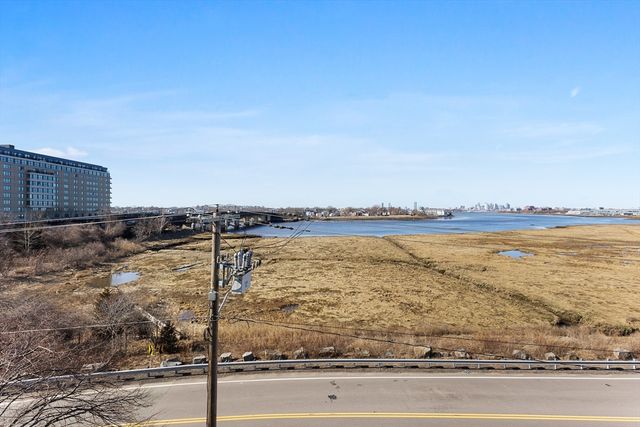 133 Commander Shea Blvd 407, Quincy, MA 02171