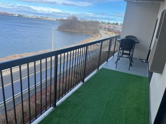 133 Commander Shea Blvd 407, Quincy, MA 02171