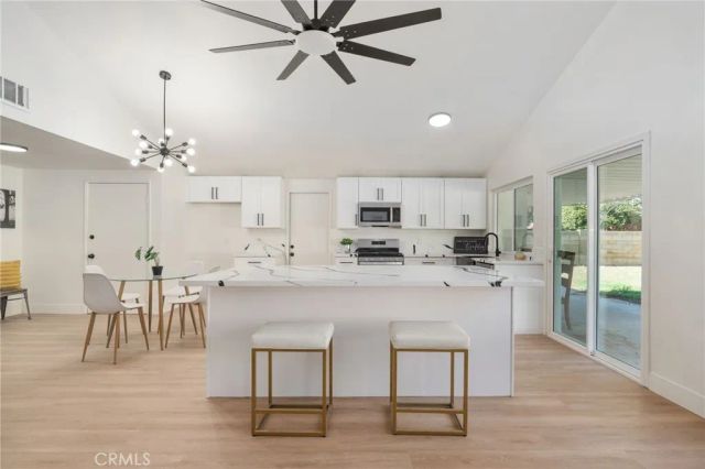 3441 Crownsworth, Corona, CA 92879