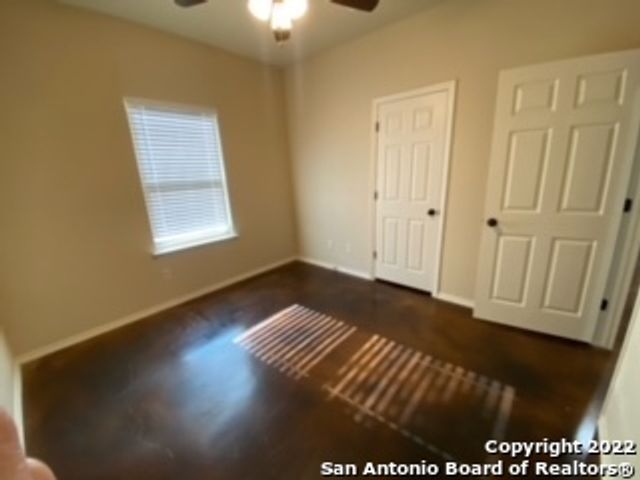 10143 Westover Blf Unit 102, San Antonio, TX 78251