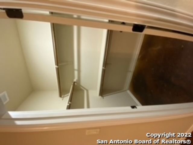 10143 Westover Blf Unit 102, San Antonio, TX 78251