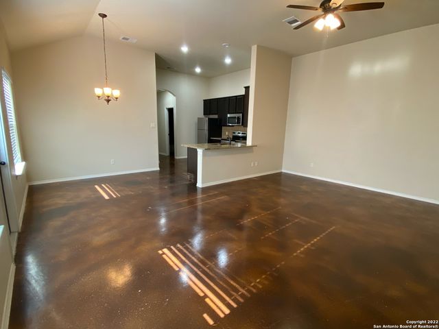 10143 Westover Blf Unit 102, San Antonio, TX 78251