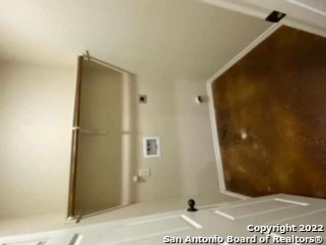 10143 Westover Blf Unit 102, San Antonio, TX 78251