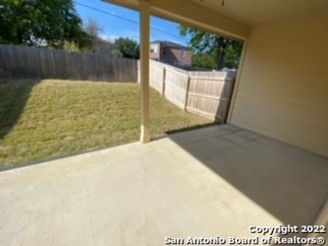 10143 Westover Blf Unit 102, San Antonio, TX 78251